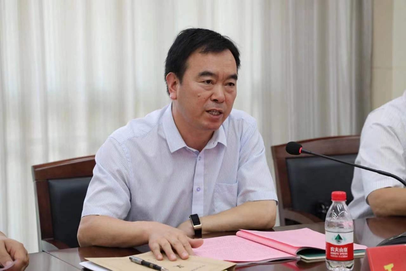 省委编办副主任王付林参加事业单位法人治理结构试点单位济源一中理事